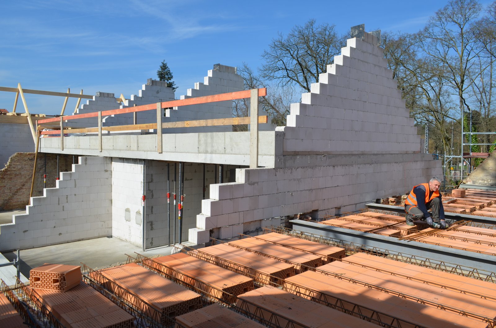 Neubau