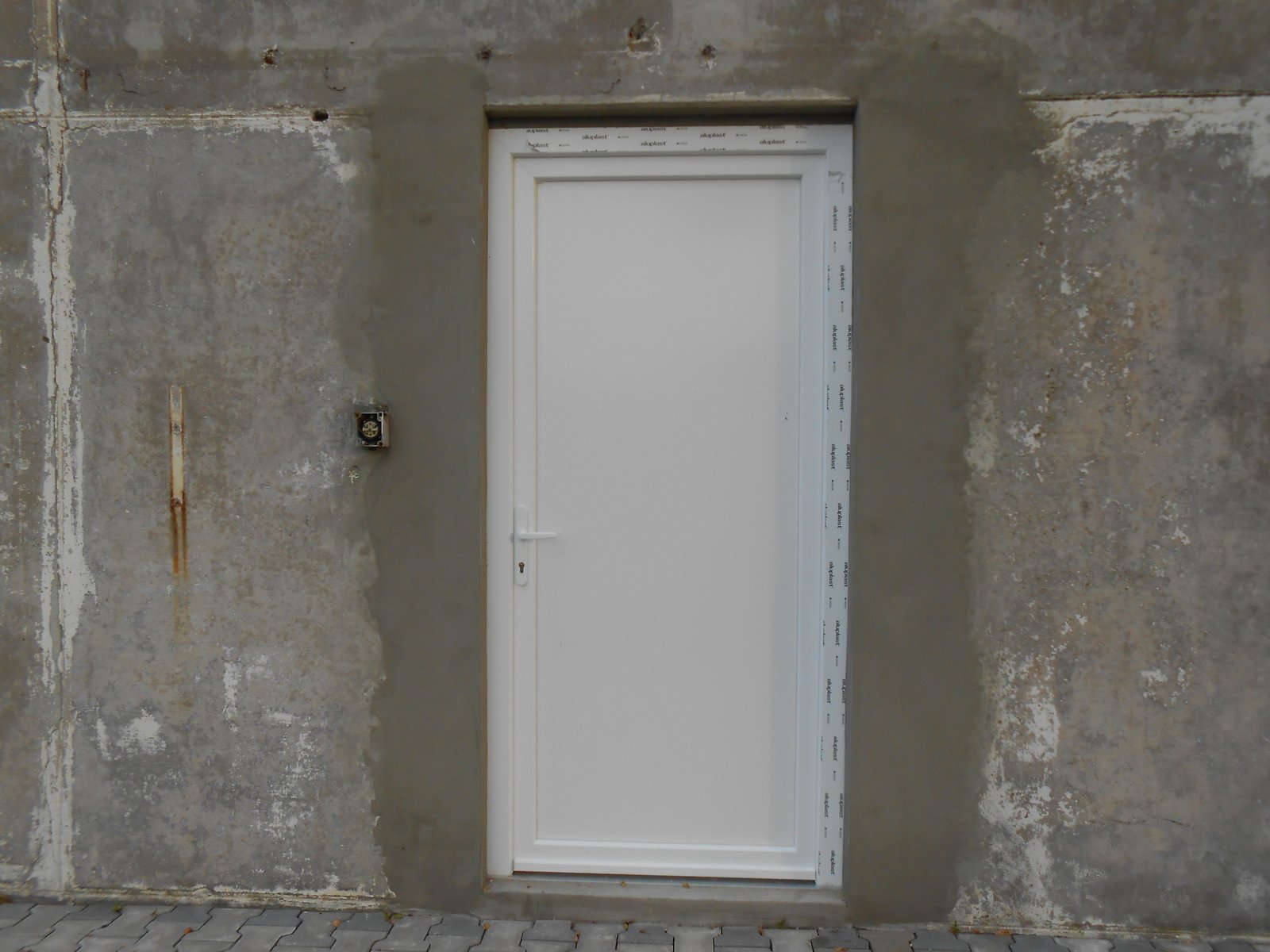 Türen und Fenster