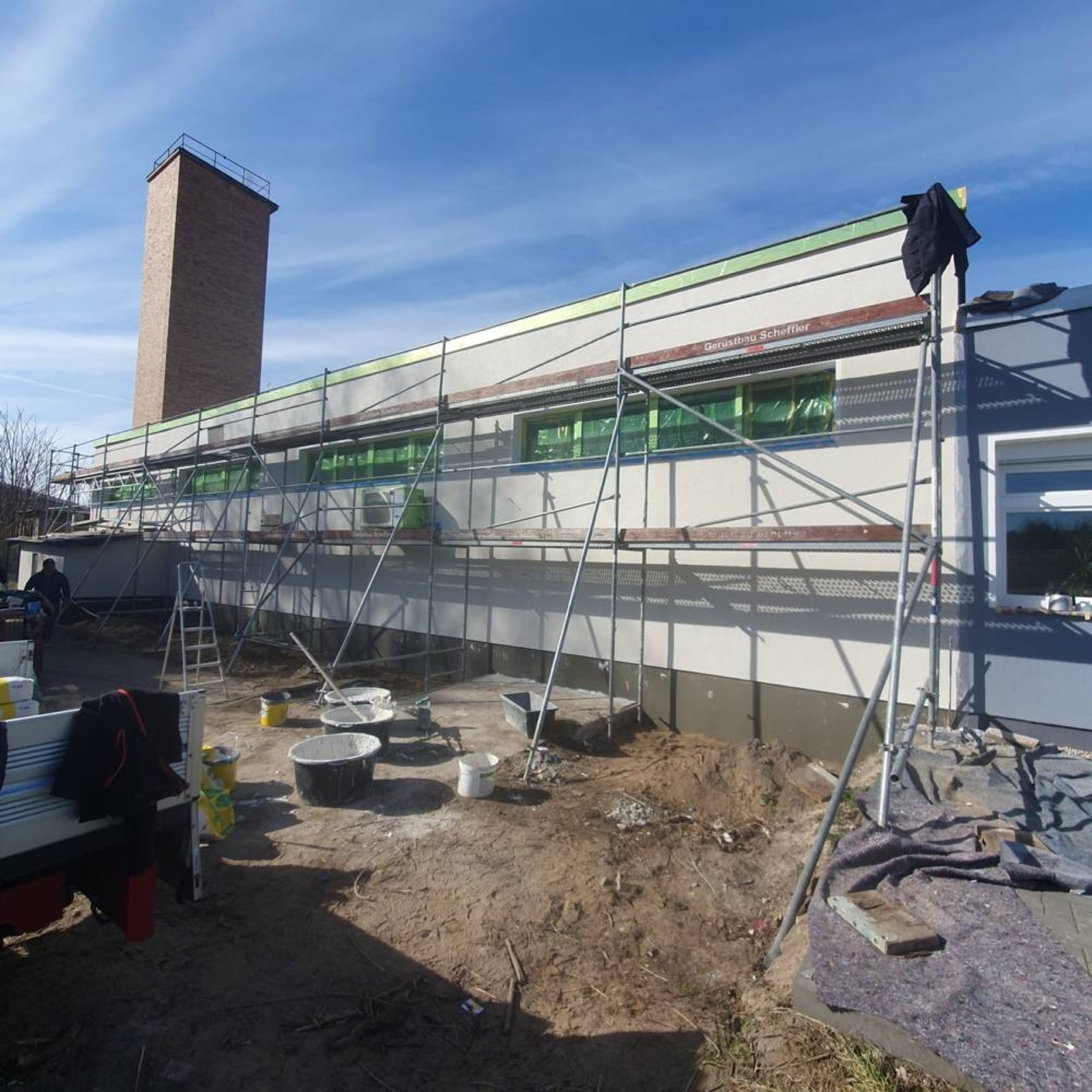 Fassade – Putzarbeiten & WDVS laufend